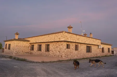Casa Rural Abuelo Mauri 4 Estrellas Отели рядом с достопримечательностью «Castillo de Consuegra»