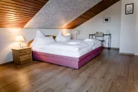 Landhaus Vor Burg Eltz Hotels in Alken