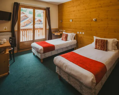 Hôtel les Grangettes Hotels near Altiport