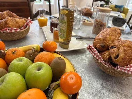 Le Château de La Seigne près de Carcassonne Отели рядом с достопримечательностью «Castle Auzias»