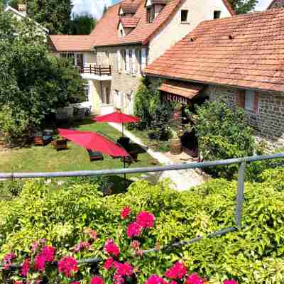 Domaine de Vandenesse Et Spa Hotel Exterior