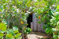 Great Huts Hotel di 