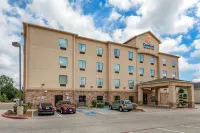Comfort Inn & Suites Paris Hotels near Walmart Supercenter