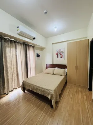 Megaworld Iloilo Condo Unit Hotels near Jurado Compound Brgy Guinayang San Mateo Rizal
