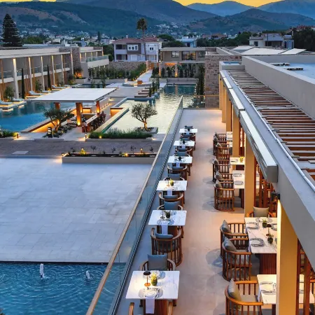 Royal Pearl Island Chios Hotel & Spa