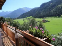 Ideal Chalet in Wald-Königsleiten with Sauna Near Ski Lift Hotels in Wald im Pinzgau