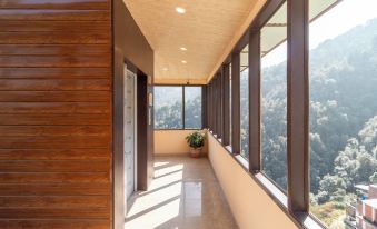 Treebo Lords Garden Glory with Centralised Heating