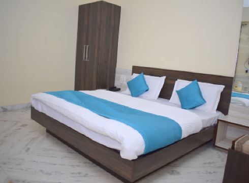 Hotel Shivansh Inn by Sky Stays