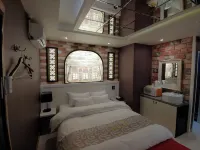 Apple Drive-in Hotel