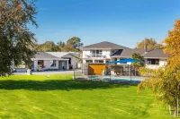 Cherylea Motel فنادق في بلينهايم