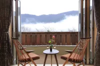 Tensui Saryo - Mountain view