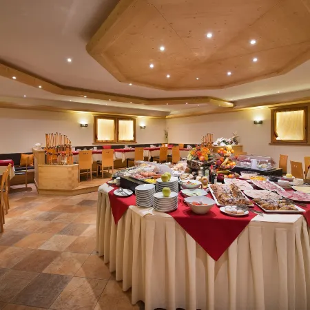 Hotel Meeting