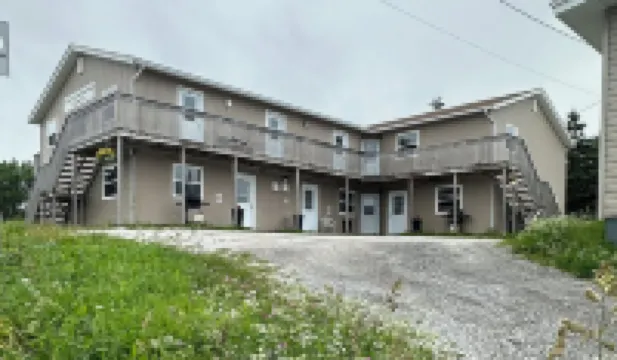 Stay in Gros Morne Hotel di 