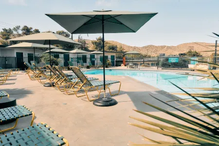 Field Station Joshua Tree Отели рядом с достопримечательностью «Пайониртаун»