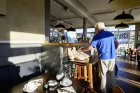 Im-Jaich Boardinghouse Bremerhaven - breakfast