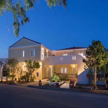 Iris Beach Hotel