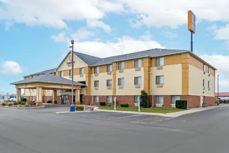 Comfort Suites Findlay I-75 Near Sports Complex Отели в г. Финдли