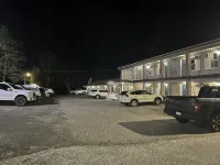 Old Mill Motel - Motels