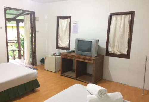 Kuraburi Resort Hotels in Khura Buri