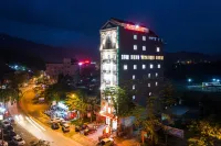 Khách sạn Đinh Gia Các khách sạn gần Rượu vang Tây Âu