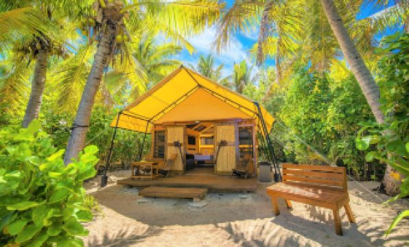 Barefoot Manta Island Resort