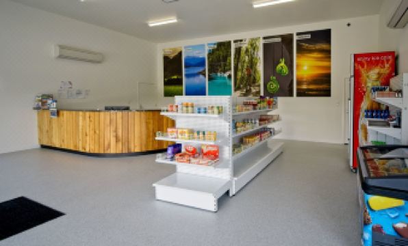 Hokitika's Kiwi Holiday Park and Motels