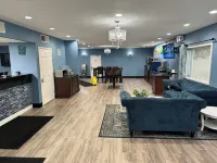 Quality Inn & Suites Hotels near Cincinnati Observatory