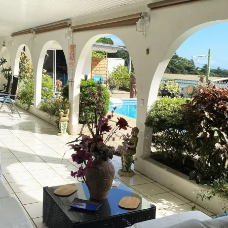 Mahina's Lodge Hotels in Tahiti
