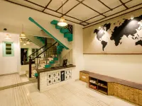 Hostel Mantra โรงแรมใกล้หาดอักษา