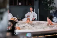 Clarion Hotel Gillet - Hot Tub