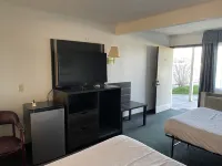 Landmark Inn Hotels in Paola