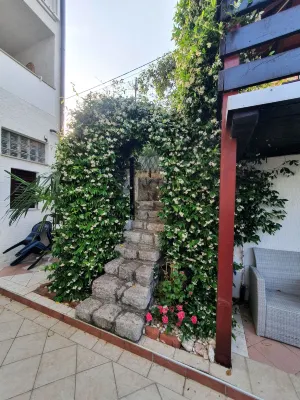 Villa Roses Apartments & Wellness Hotels in Icici