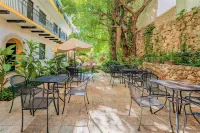 Maison del Embajador