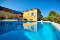 Mouzakis Villas - Pool