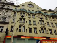 Pension Hotel Mariahilf - Bed and Breakfasts