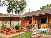 Highway 20 Homestay Hotels near Paradise Cave