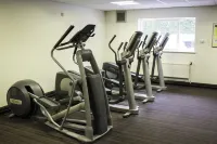 Airport Inn Manchester - Phòng tập thể hình