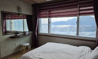 Namhae Oceanview Pension