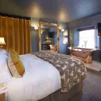 The Fox and Coney Inn Rooms