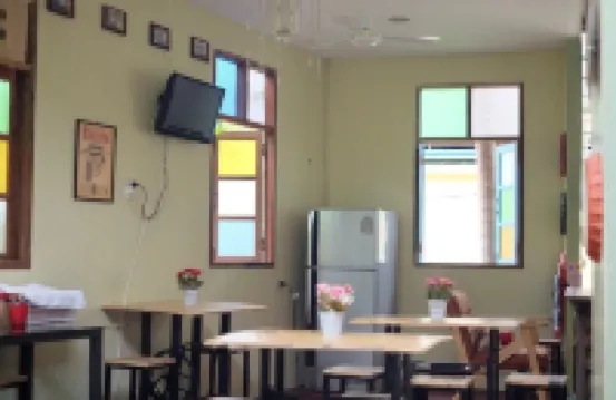 RoomQuest Amphawa Floating Market