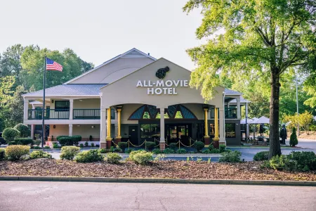 All-Movie Hotel Отели в г. Терин