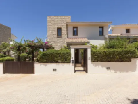 Aphrodite Hills Rentals - Junior Villas Hotel di Kouklia