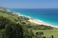 Angela's Beach Stays Hotels in Skenes Creek