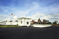 The Lake Garden Hotel Nay Pyi Taw - MGallery Collection - Pools