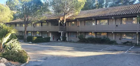 Kyriad Montpellier Nord - Parc EUROMÉDECINE Отели в г. Сен-Жели-дю-Феск