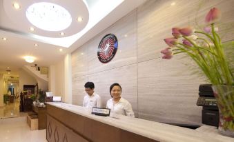 Rising Dragon Legend Hotel