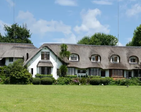 Rawdons Hotel & Brewery โรงแรมในHowick