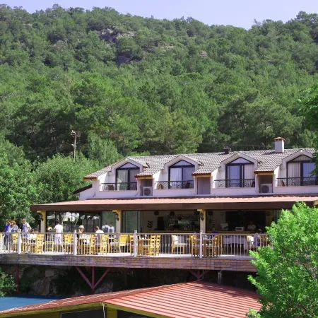 S3 Seahorse Beach Club