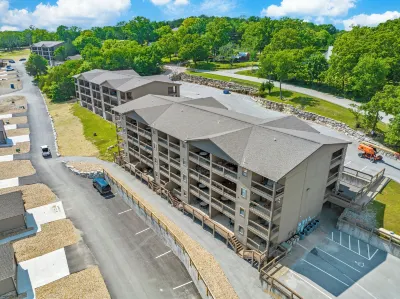 Table Rock Resorts at Indian Point Hotels in Ruth C Township