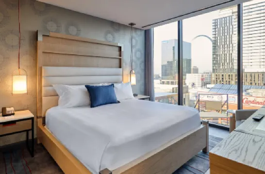 Live by Loews - St.Louis Hotel dekat Wainwright Building